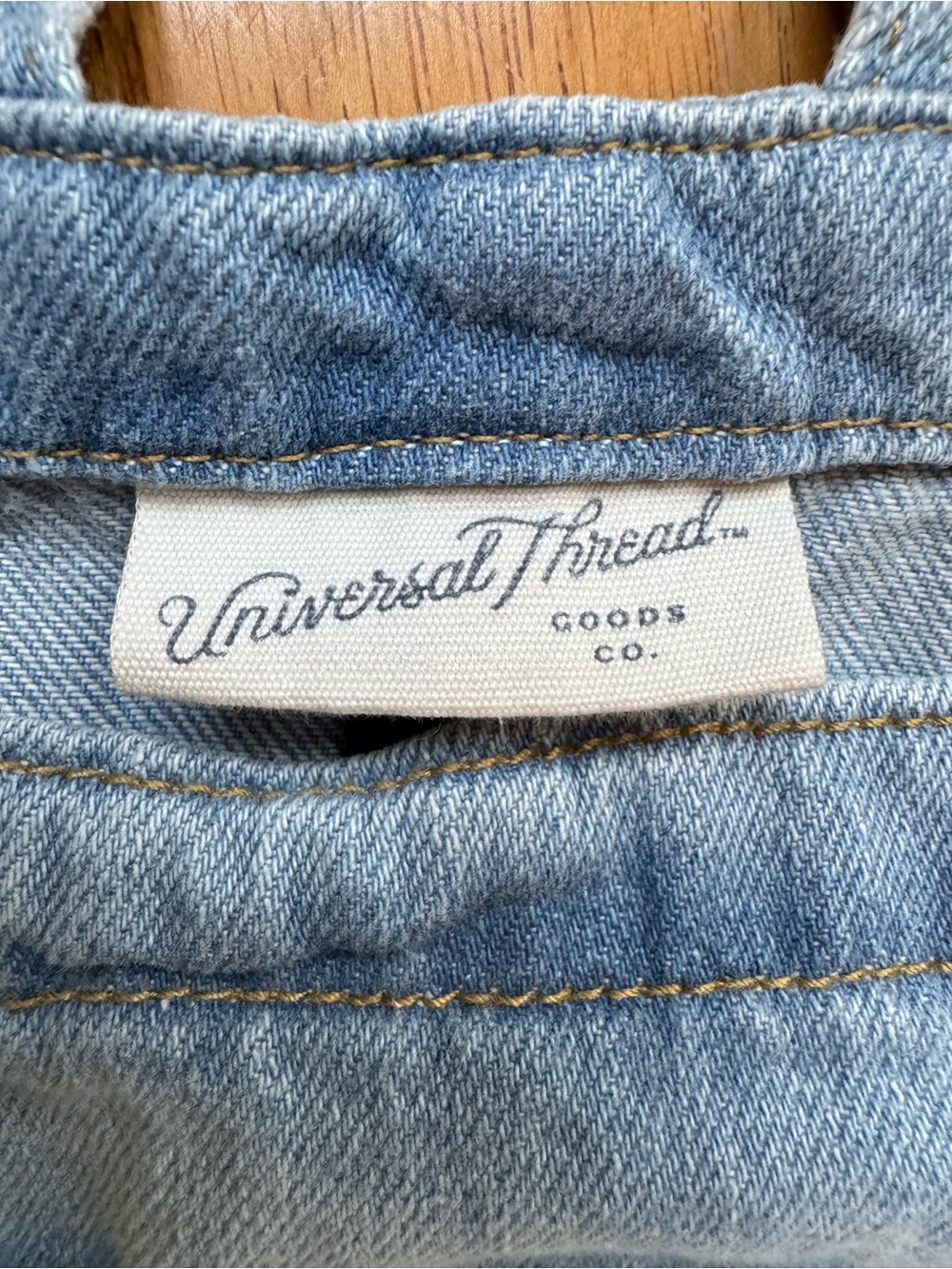 ❗️UNIVERSAL THREADs❗️Light Wash Denim Short Overalls - Picture 7 of 8
